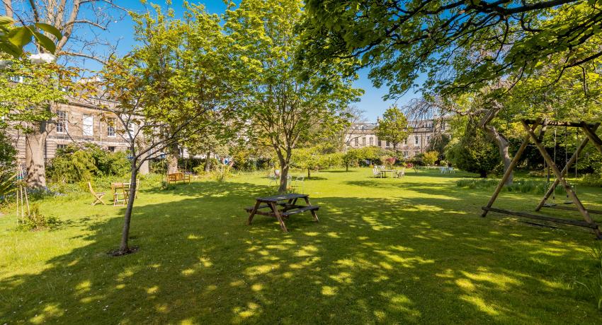 Claremont Crescent Communal Garden for those sunny days